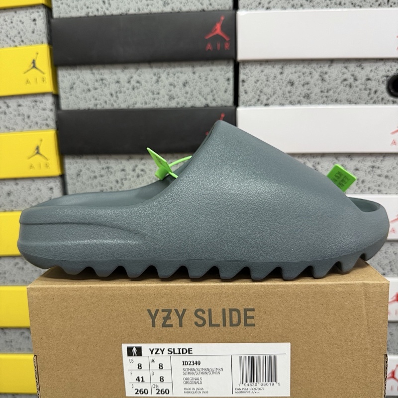 YEEZY SLIDE (37)