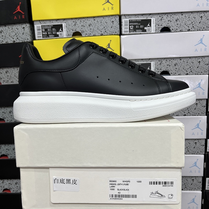 ALEXANDER MCQUEEN (84)