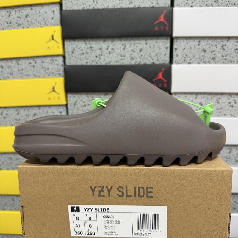 YEEZY SLIDE (41)