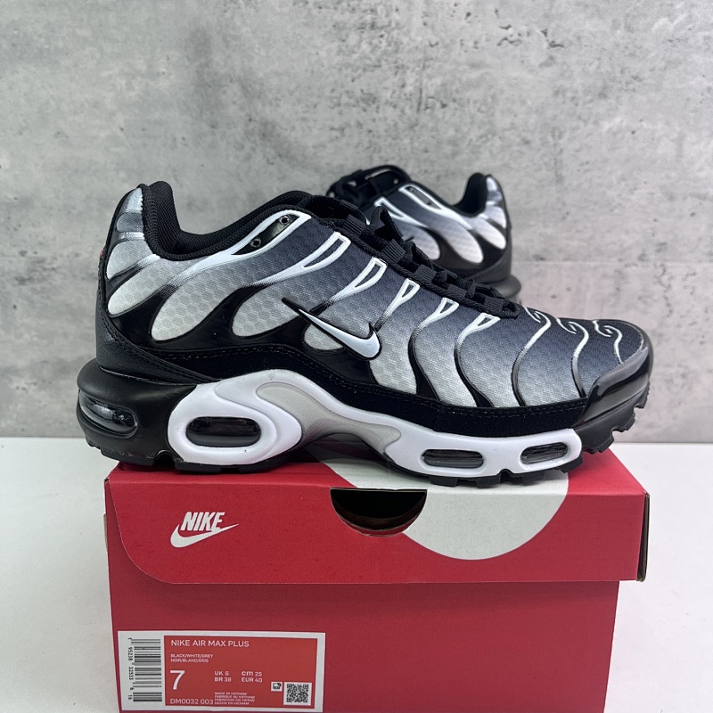 NIKE AIRMAX TN (XY) (35)