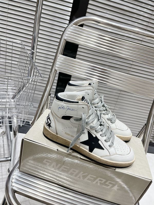 GOLDEN GOOSE (98)