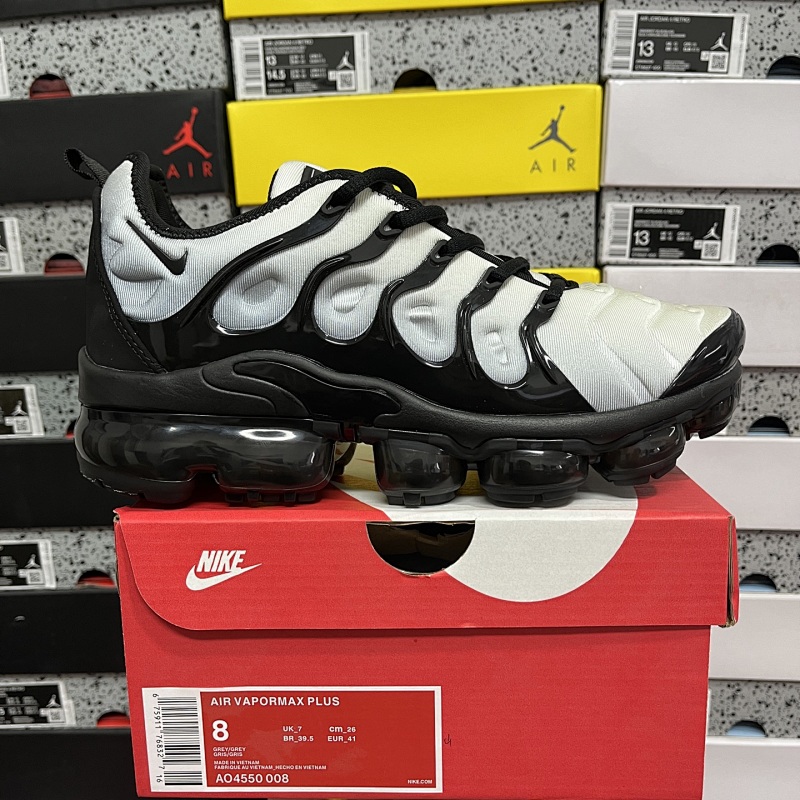 NIKE VAPORMAX PLUS (8)