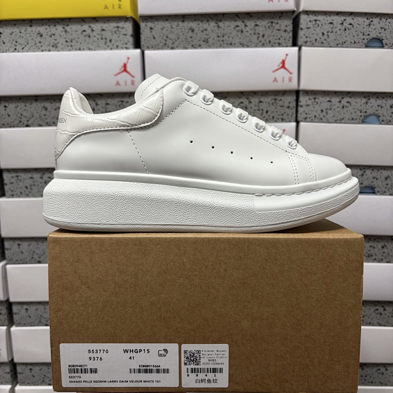 ALEXANDER MCQUEEN (38)