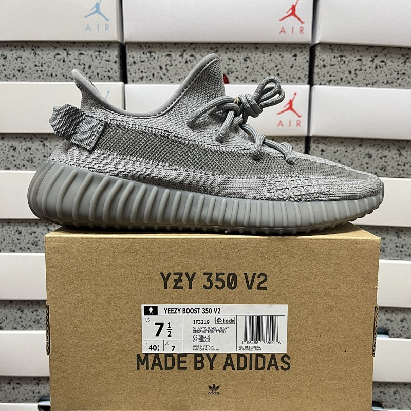 YEEZY BOOST 350 V2 (4)