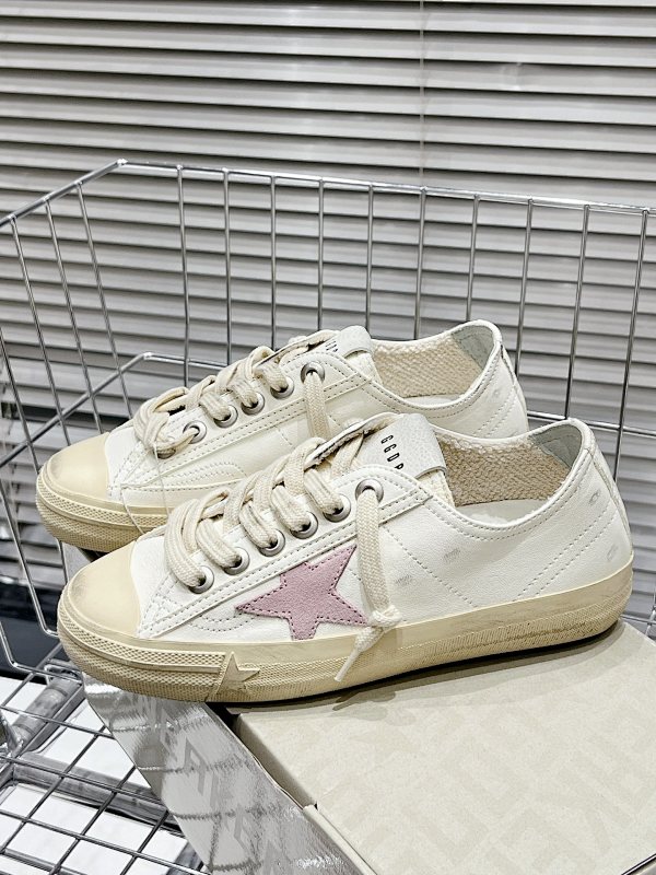 GOLDEN GOOSE (141)