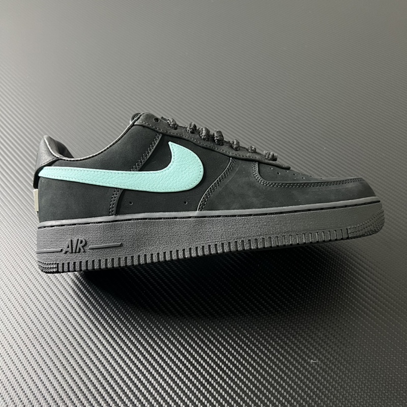 Tiffany & Co. x Nike Air Force 1