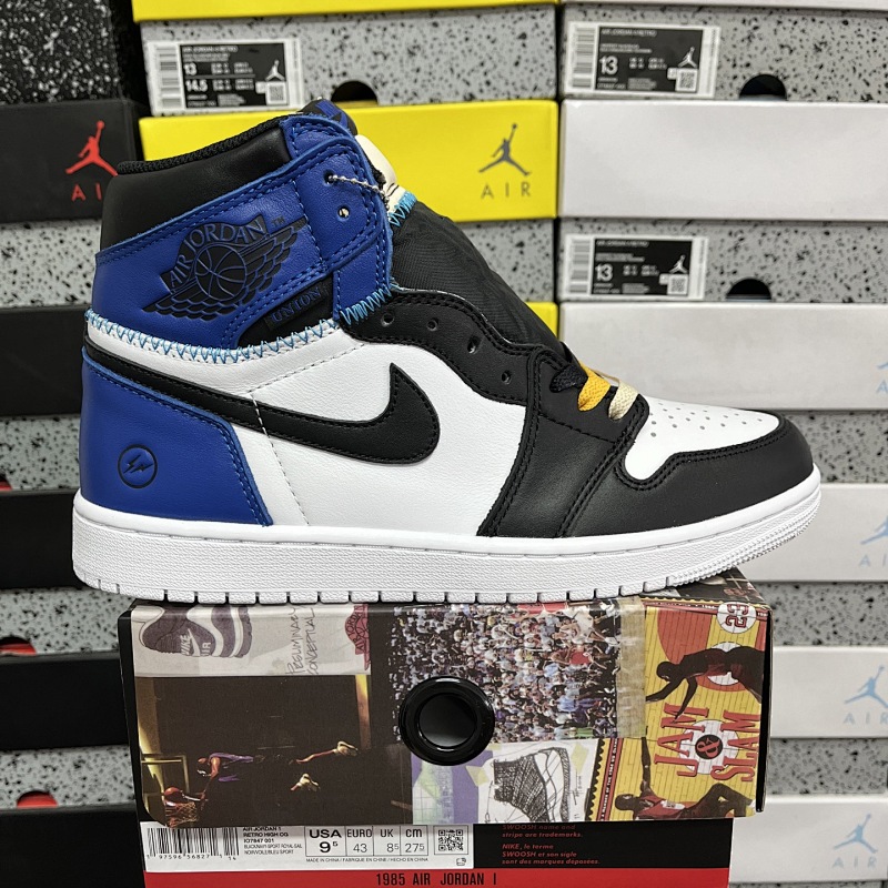 JORDAN 1 (7)
