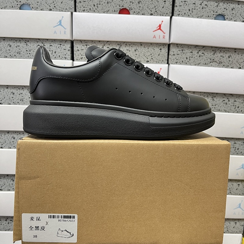 ALEXANDER MCQUEEN (60)