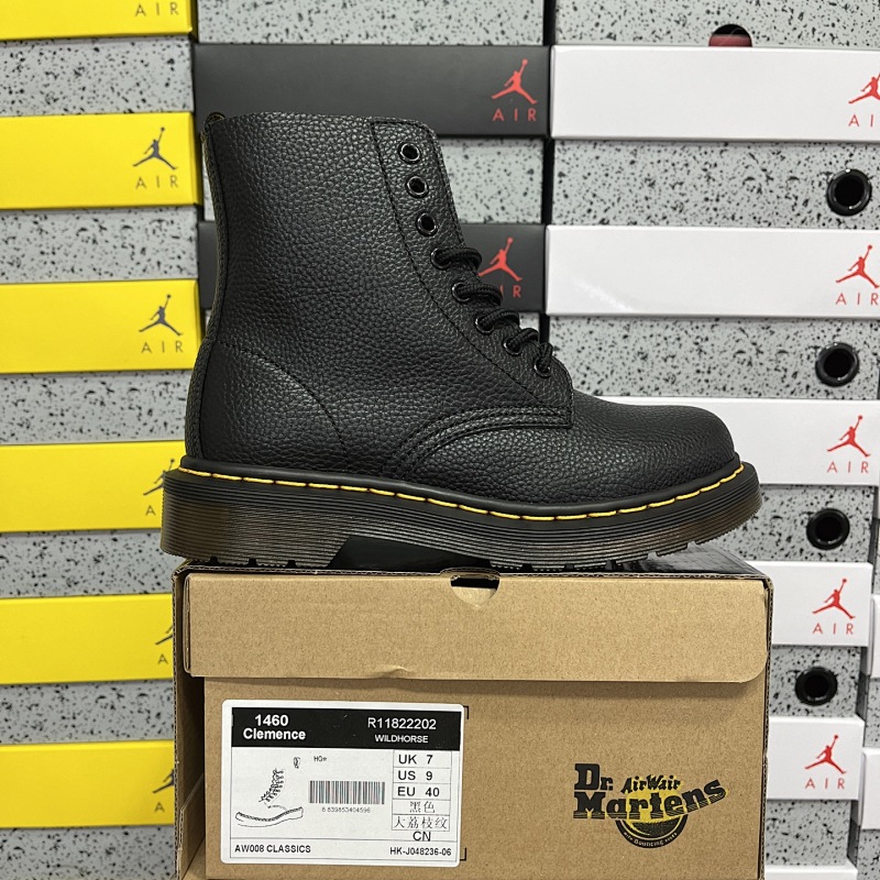 DR. MARTENS