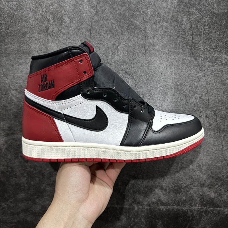 JORDAN 1 (42)