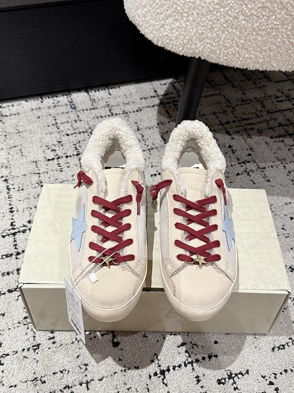 GOLDEN GOOSE (9)