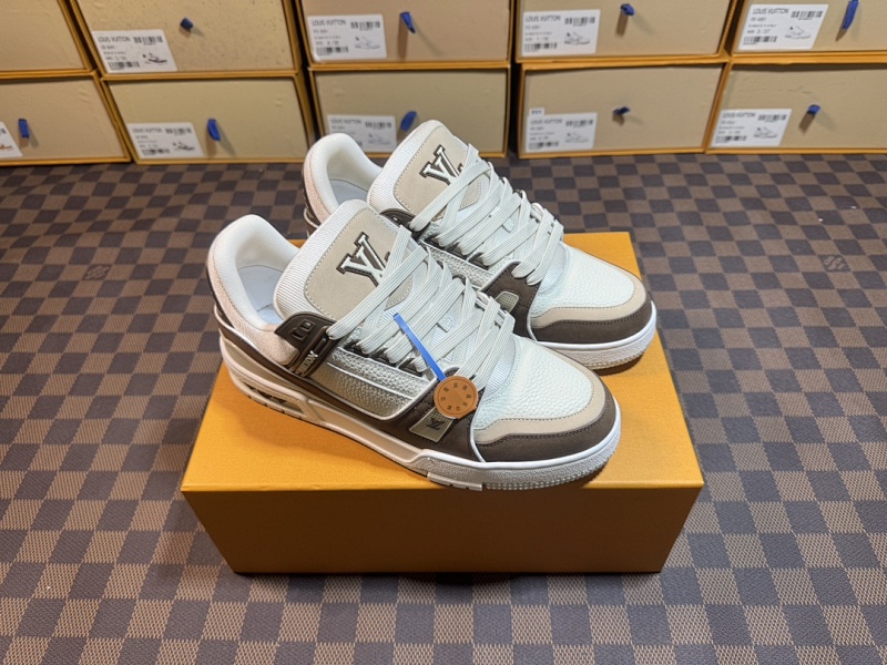 LOUIS VUITTON 1V Trainer Mocha Brown (2)