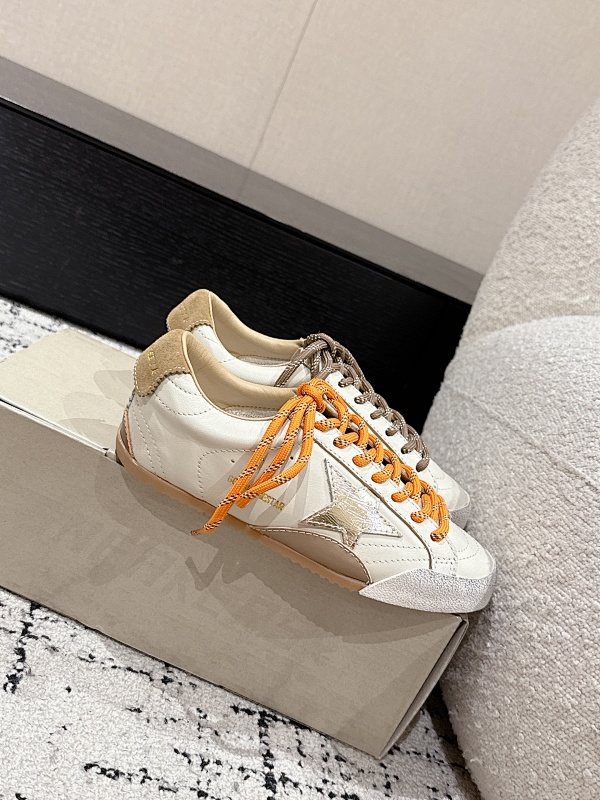 GOLDEN GOOSE (49)