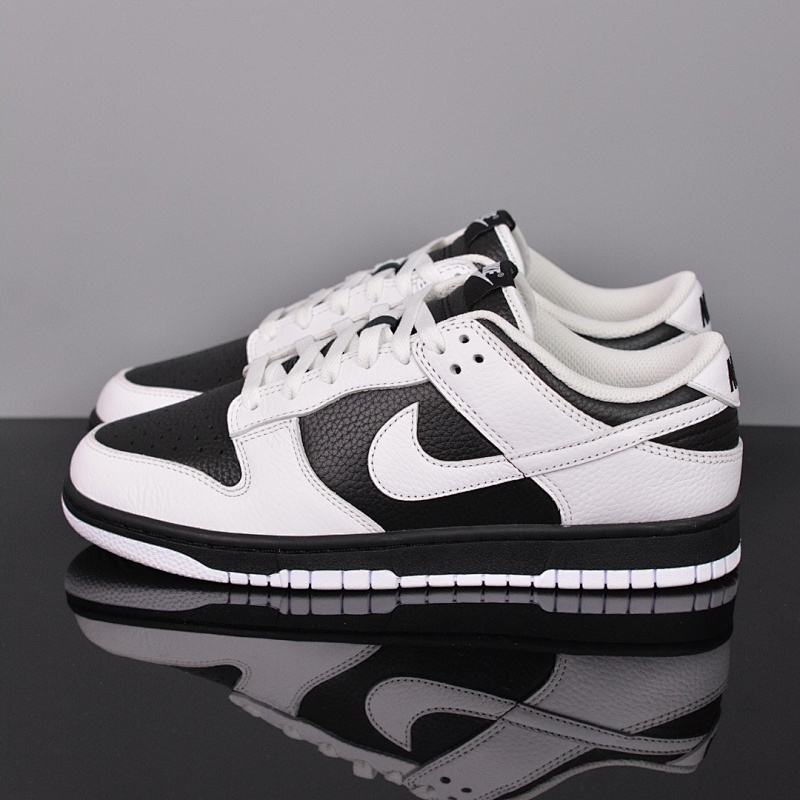 NIKE Dunk Low "Panda"