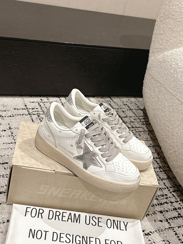 GOLDEN GOOSE (61)