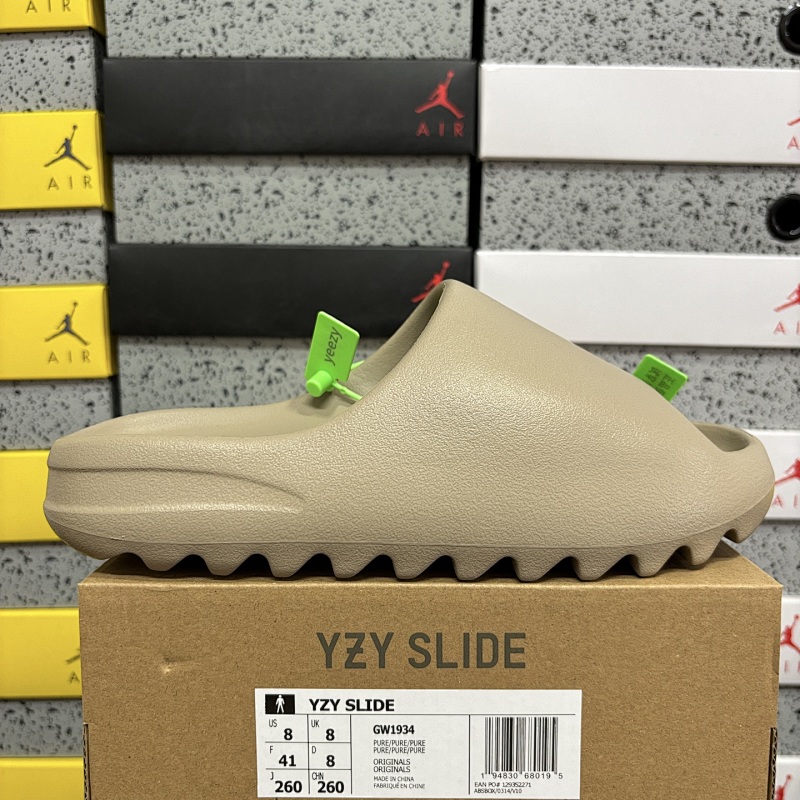 YEEZY SLIDE GW1934
