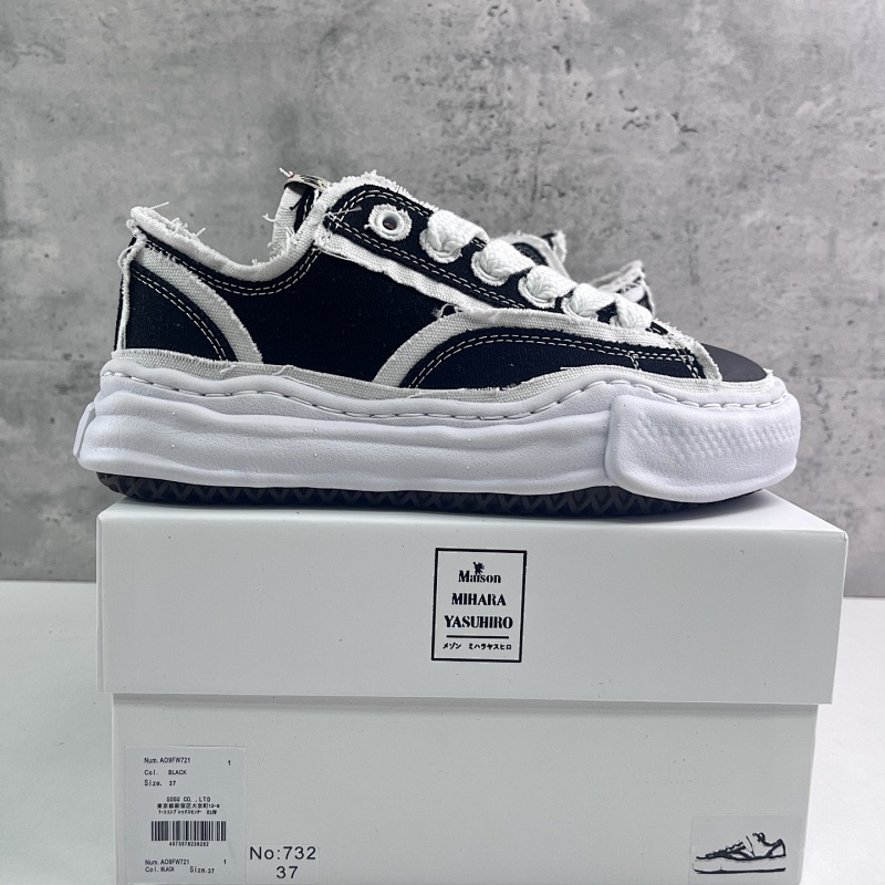 MIHARA YASUHIRO (34)