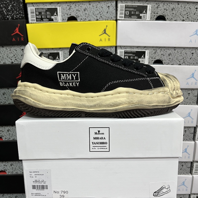 MIHARA YASUHIRO (66)