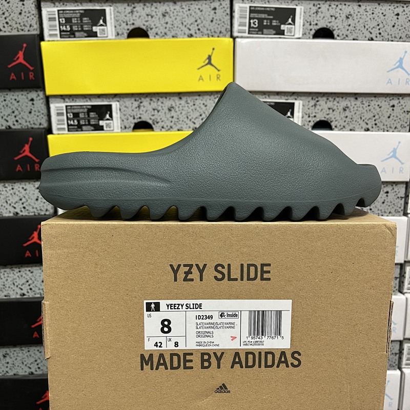 YEEZY SLIDE (15)