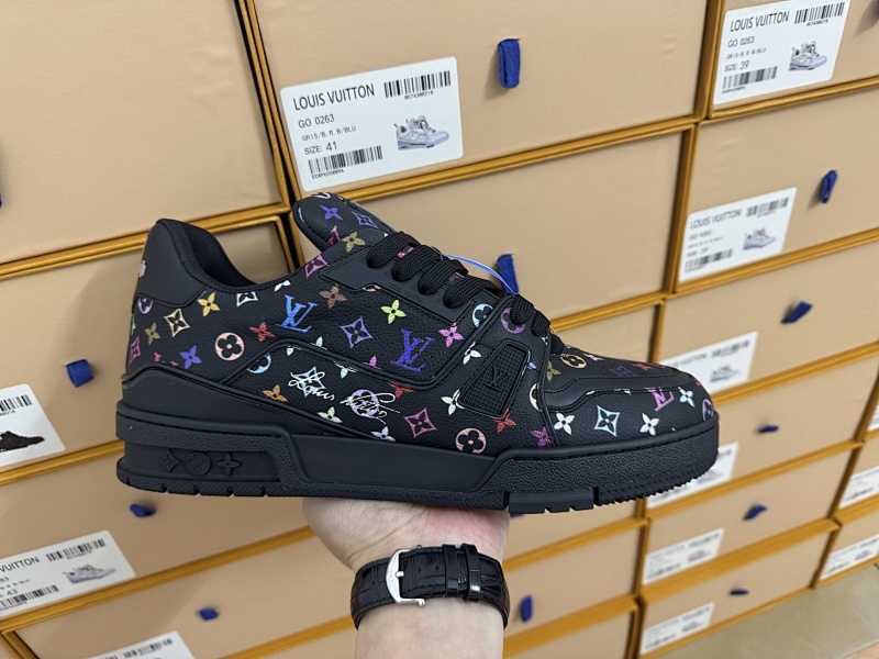 LOUIS VUITTON 1V Trainer black multicolor