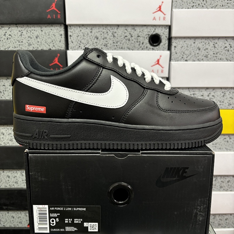 NIKE Air Force 1 Low Supreme