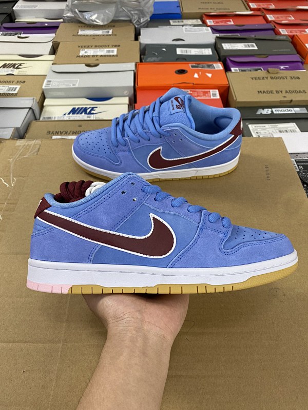 Nike Dunk Low DQ4040-400