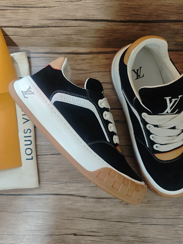 LVV