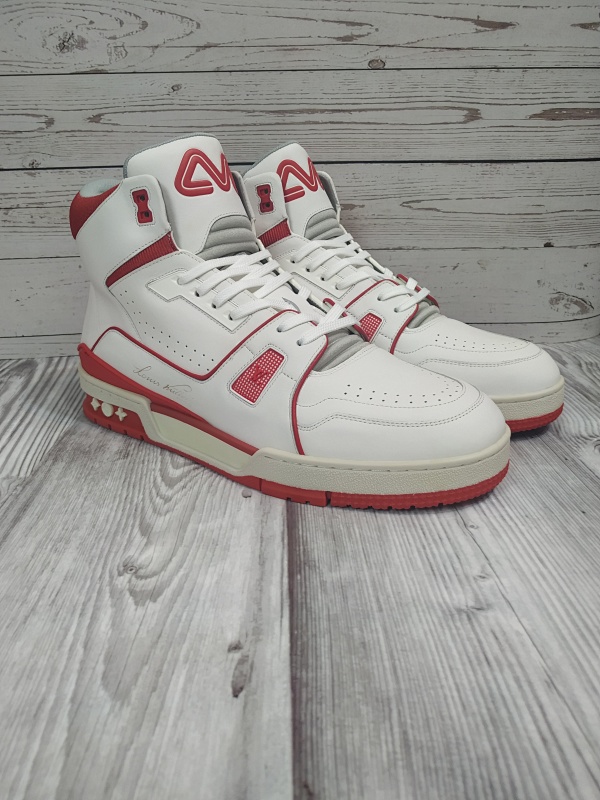 LOUIS VUITTON TRAINER (115)