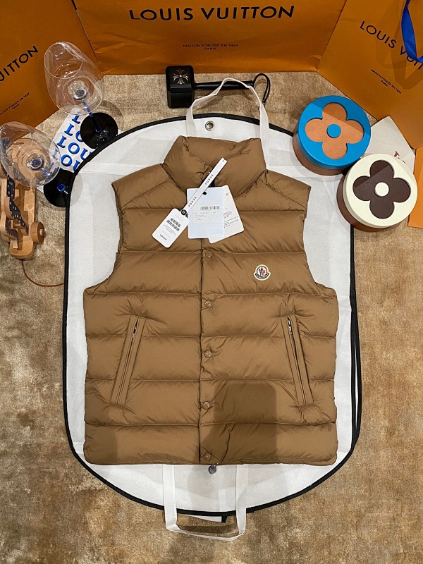 LOUIS VUITTON JACKETS (9)